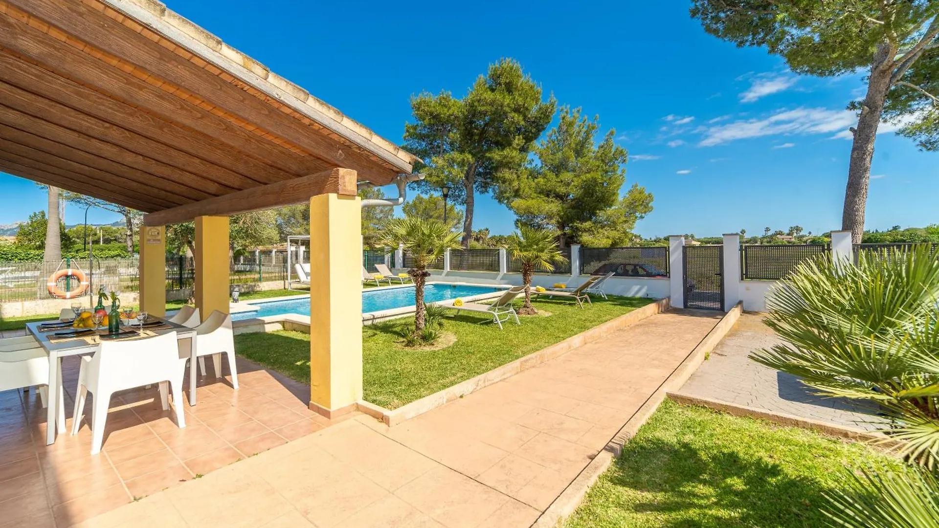 Villa Ibiza Alcudia By Mallorca Villa Selection 木屋 阿尔库迪亚